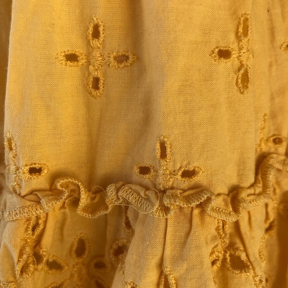 American Eagle outfitters yellow eyelet tiered mini skirt Size Medium - Picture 6 of 8